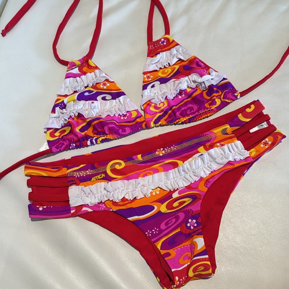 Attica Swimwear women size medium red white and swirl pattern bikini set